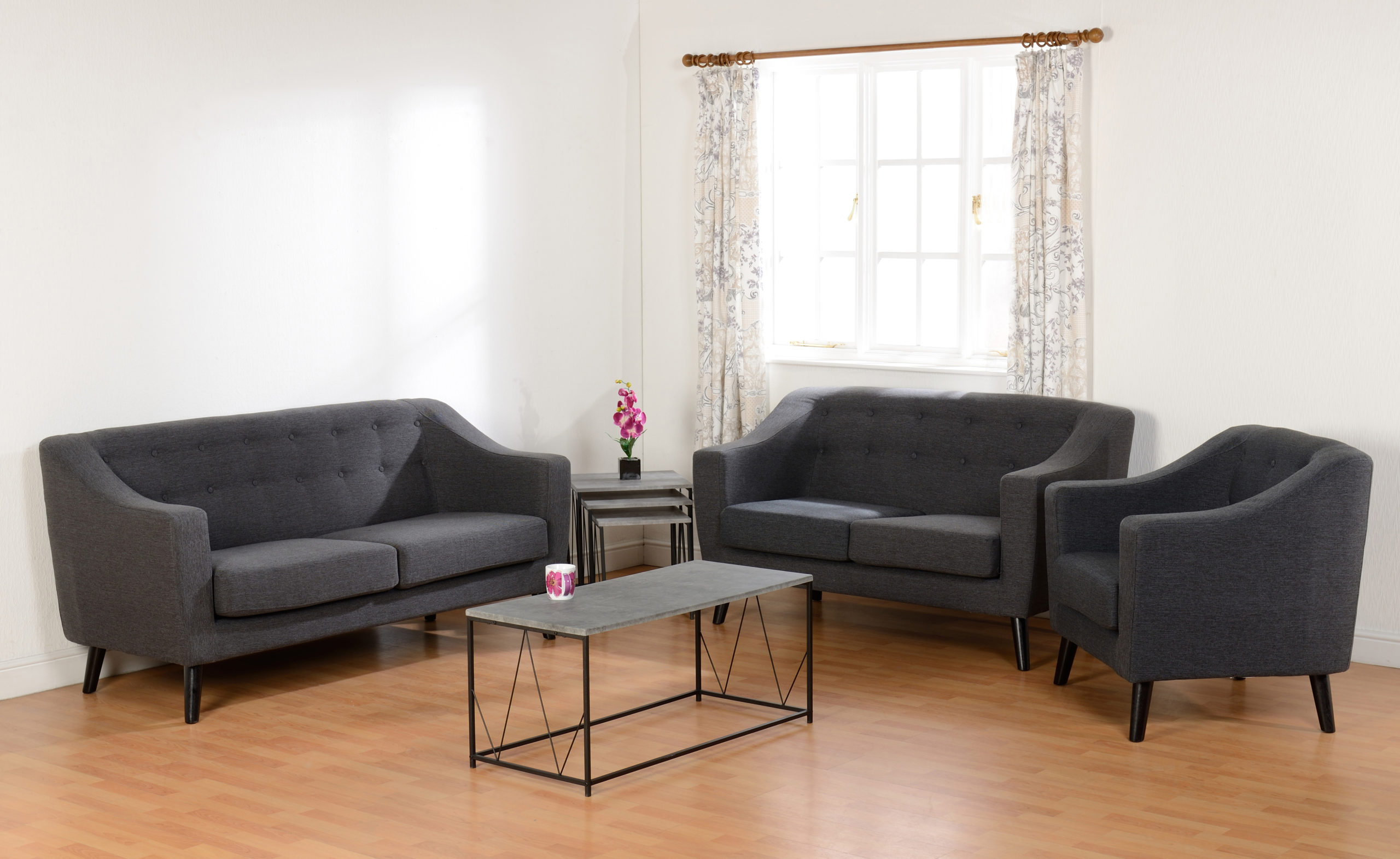 ASHLEY-SOFAS-DISPLAY